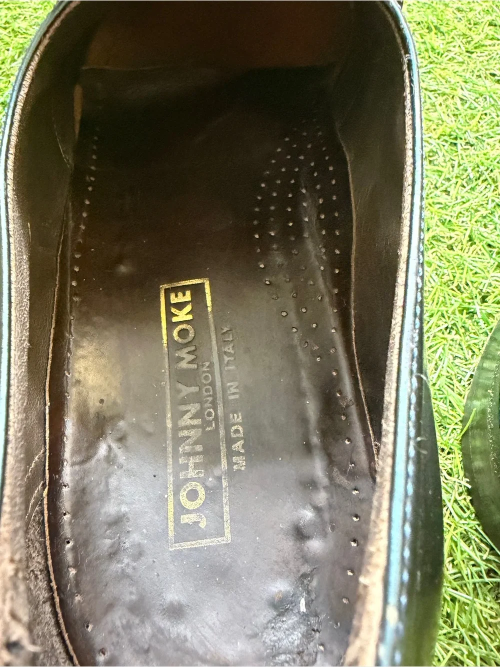 Johnny Moke Black Leather Men's Loafers with Gold Medallion